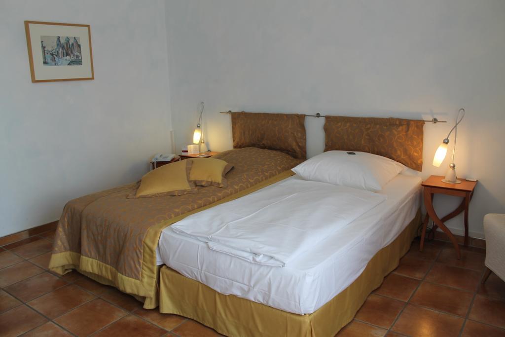 Panoramahotel Waldenburg Waldenburg  Rum bild